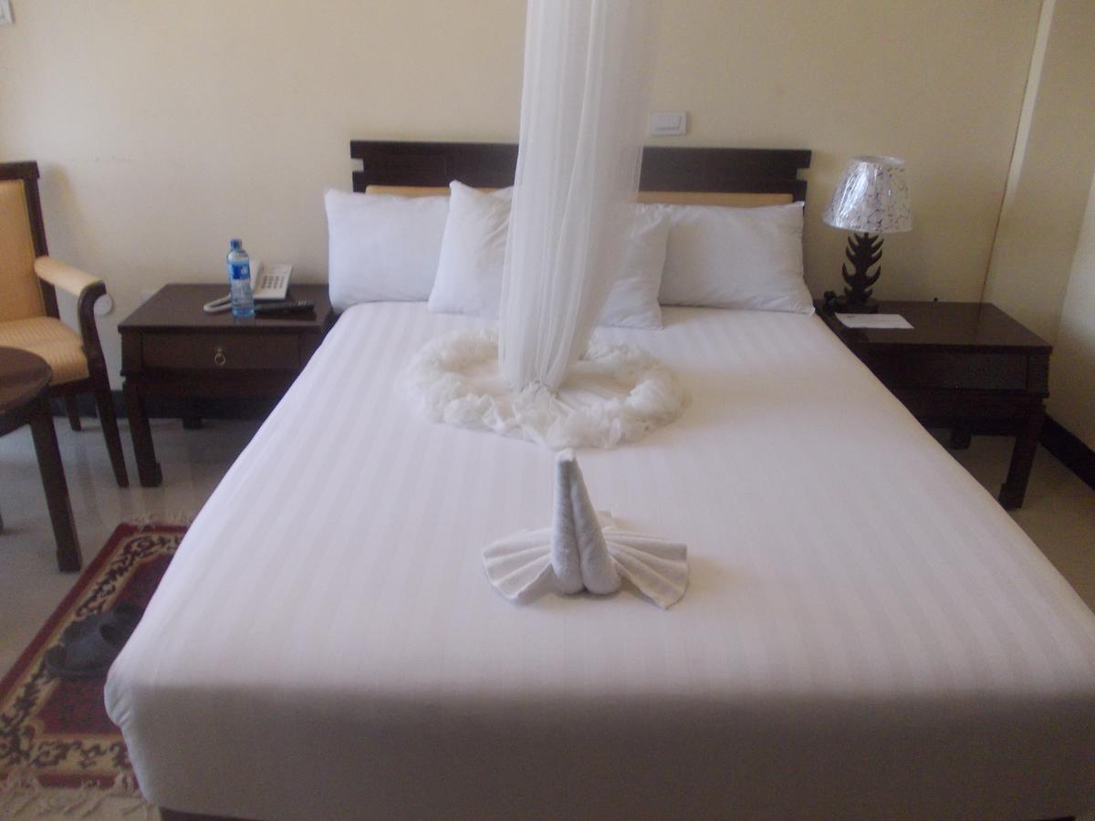 Asinuara Hotel บาเฮอร์ดาร์ ภายนอก รูปภาพ