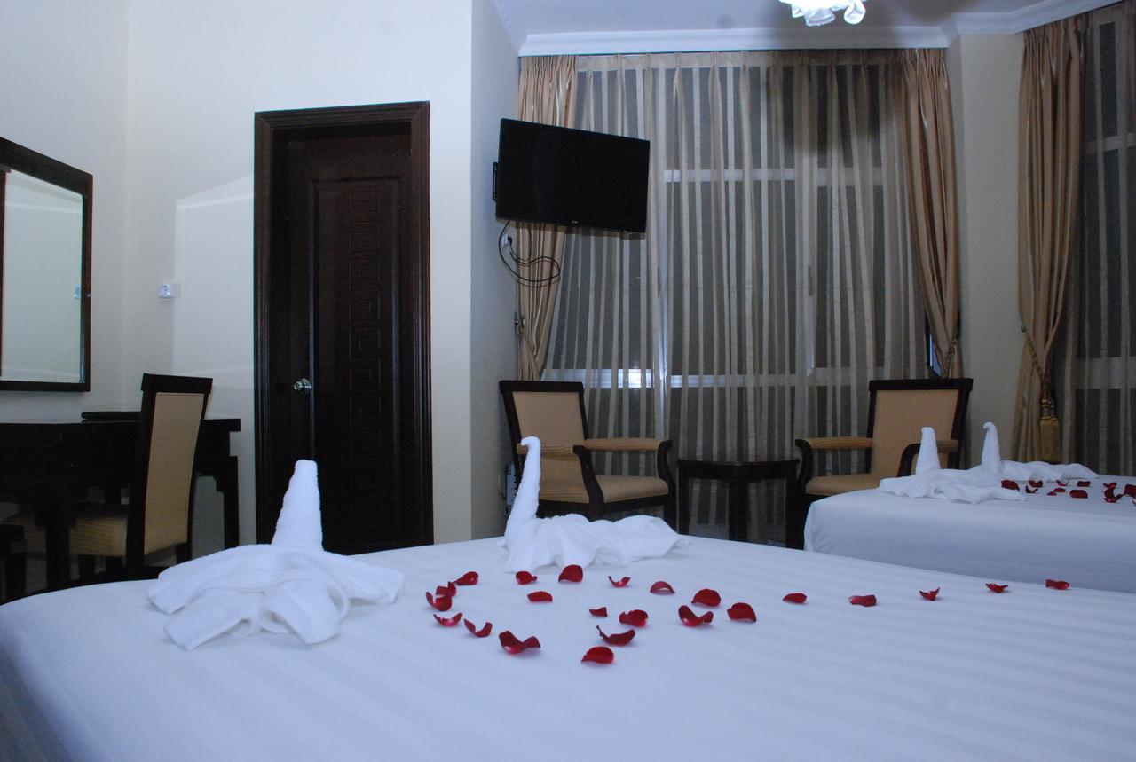 Asinuara Hotel บาเฮอร์ดาร์ ภายนอก รูปภาพ